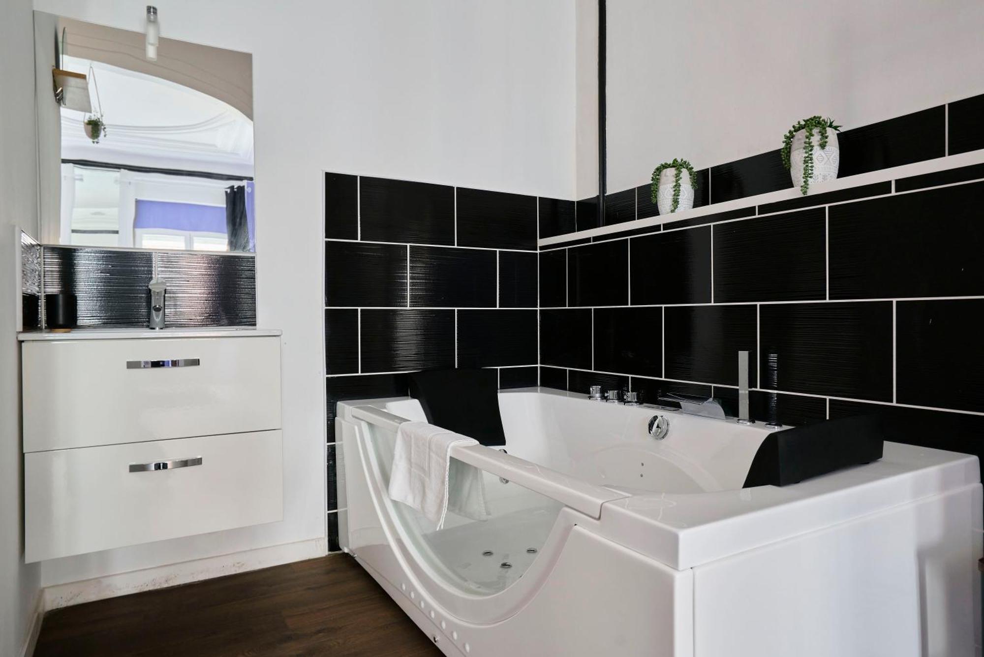 Appartement Ng Prestige - Lille L Roubaix Trichon - Balneo - Netflix - Wifi Extérieur photo